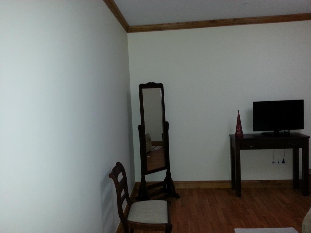 Quinta Da Cardal Guest House วิลาแวร์เด ห้อง รูปภาพ