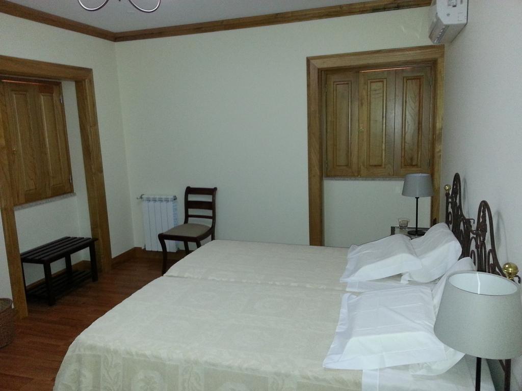 Quinta Da Cardal Guest House วิลาแวร์เด ห้อง รูปภาพ